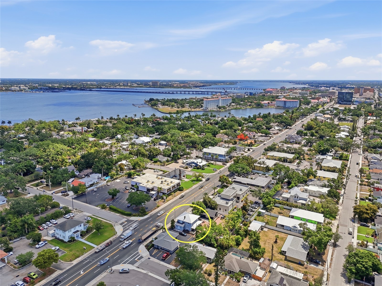 2423 Manatee Avenue W Bradenton FL 34205 A4693636 image1