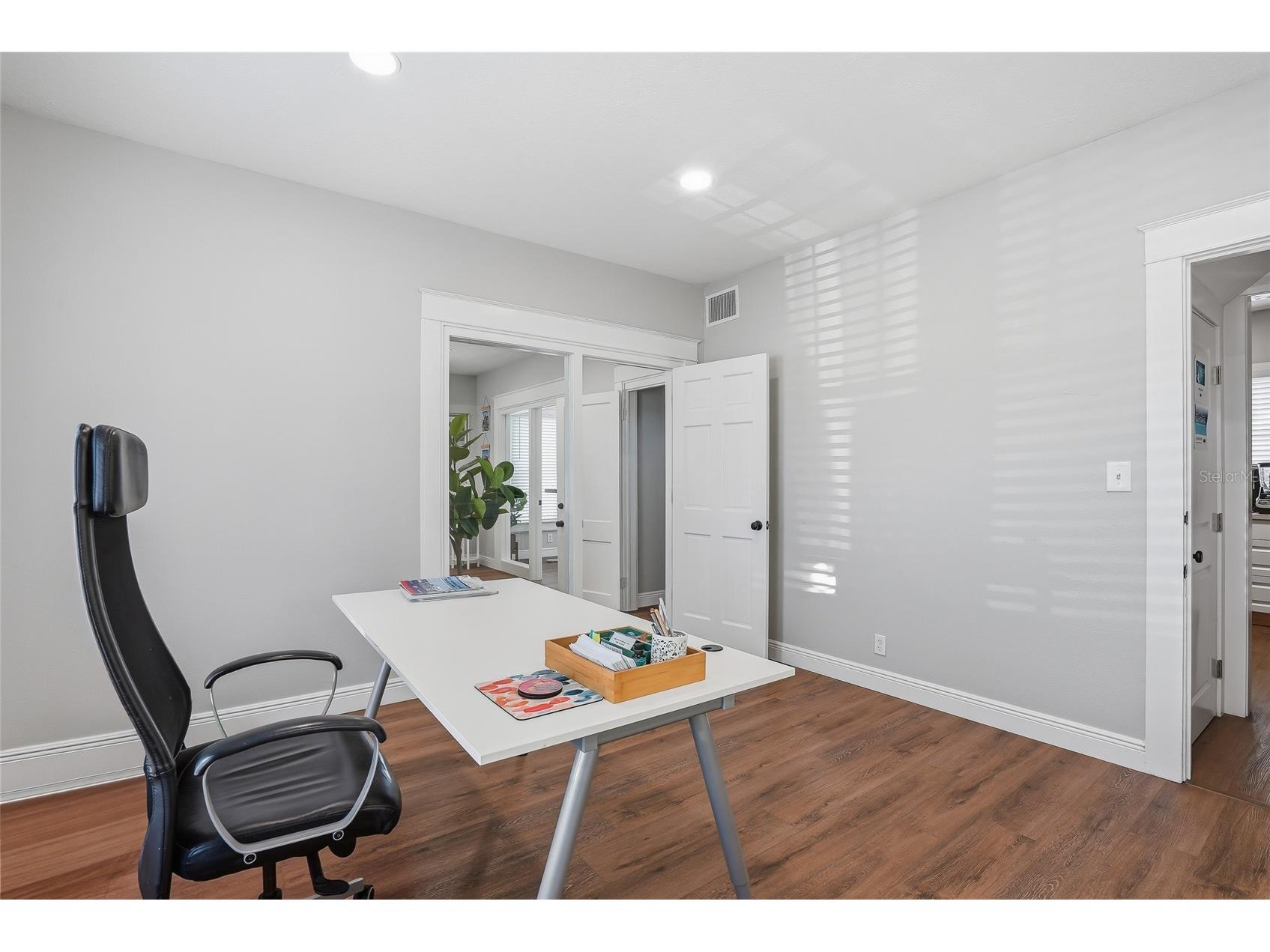 2423 Manatee Avenue W Bradenton FL 34205 A4693636 image22