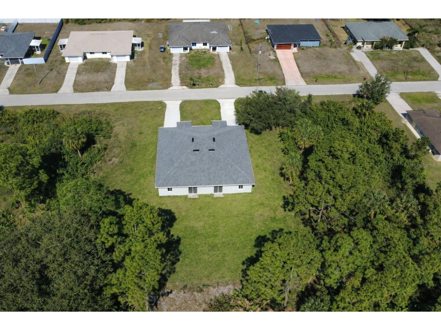 2423 Milton Avenue S Lehigh Acres FL 33973 C7522473 image30