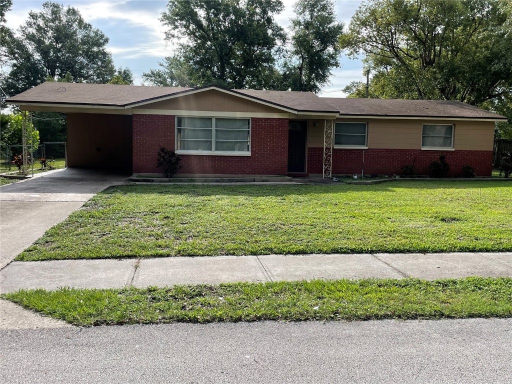 2423 S Holly Avenue Sanford FL 32771 O6120808 image1