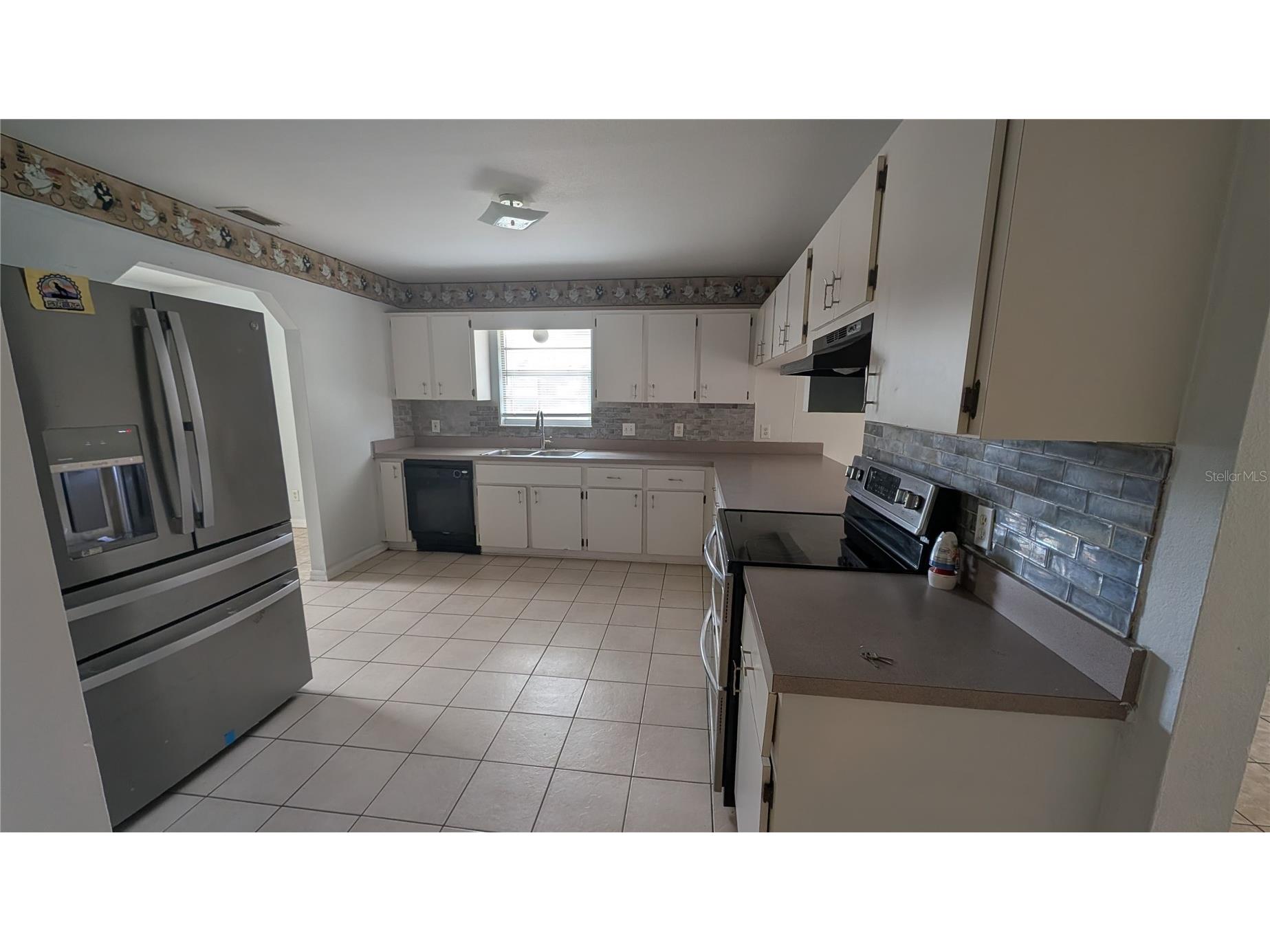 2423 S South Avenue Leesburg FL 34748 O6386792 image1