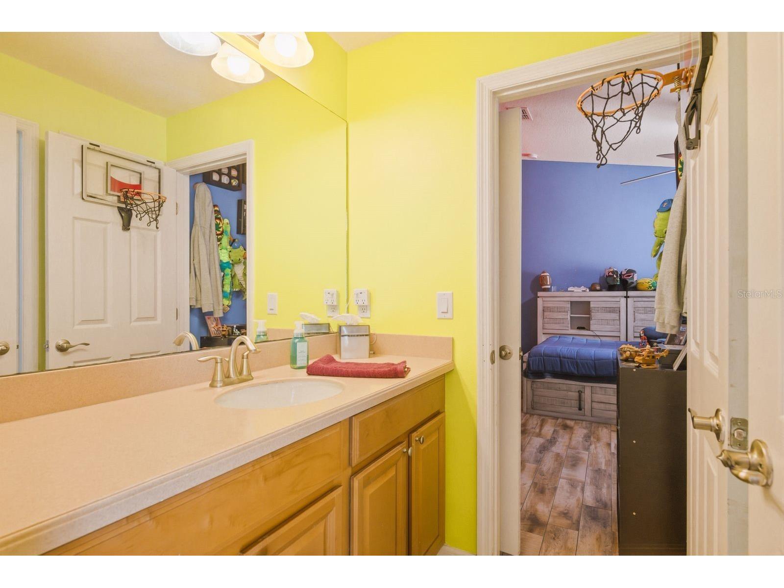 2423 Triggerfish Court Holiday FL 34691 TB8490796 image35