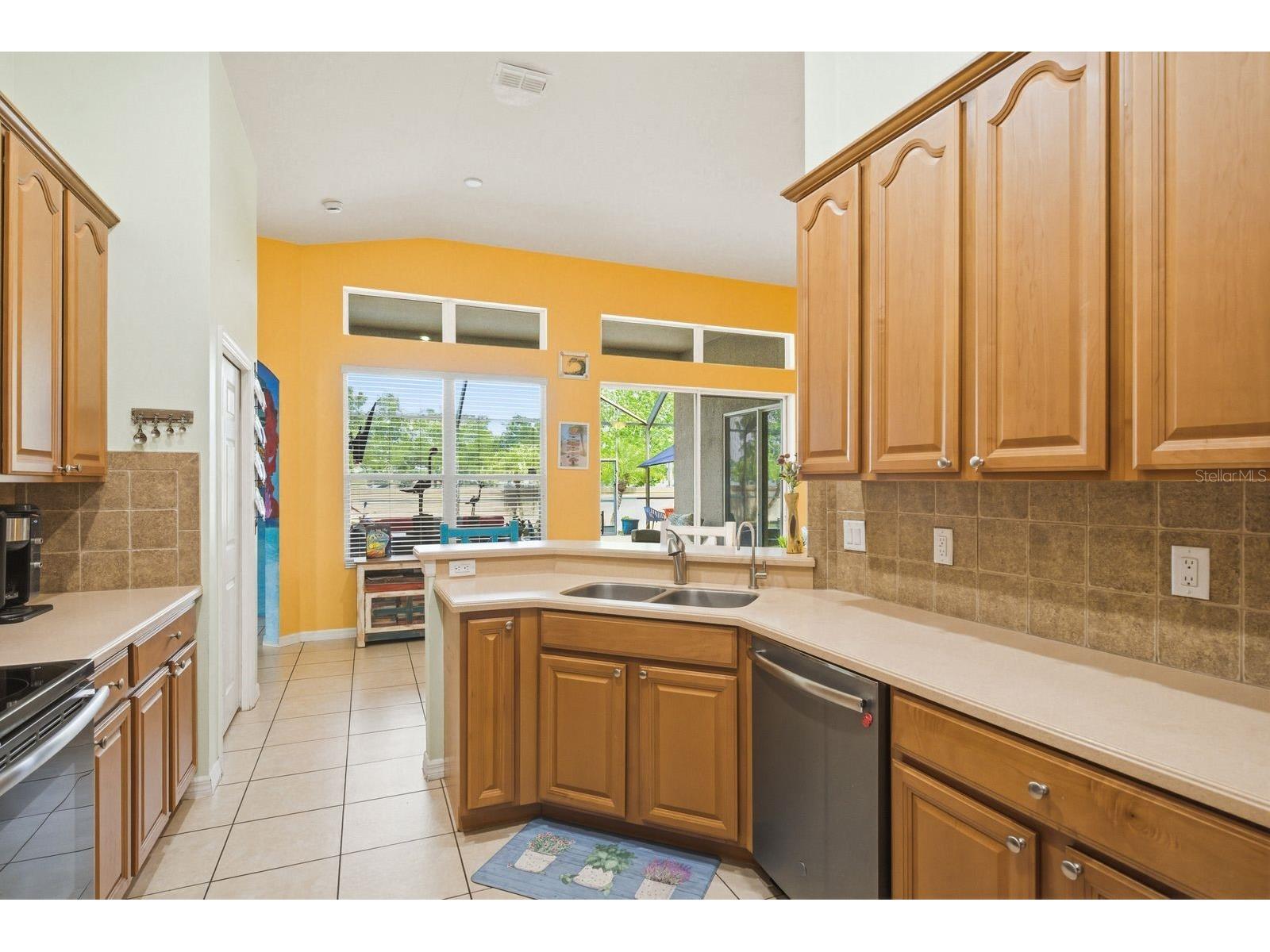 2423 Triggerfish Court Holiday FL 34691 TB8490796 image8