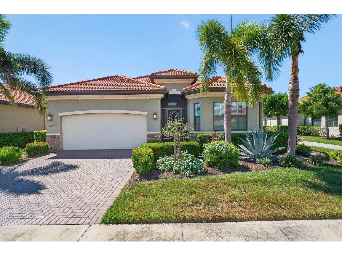 24237 Gallberry Drive Venice FL 34293 N6140633 image1