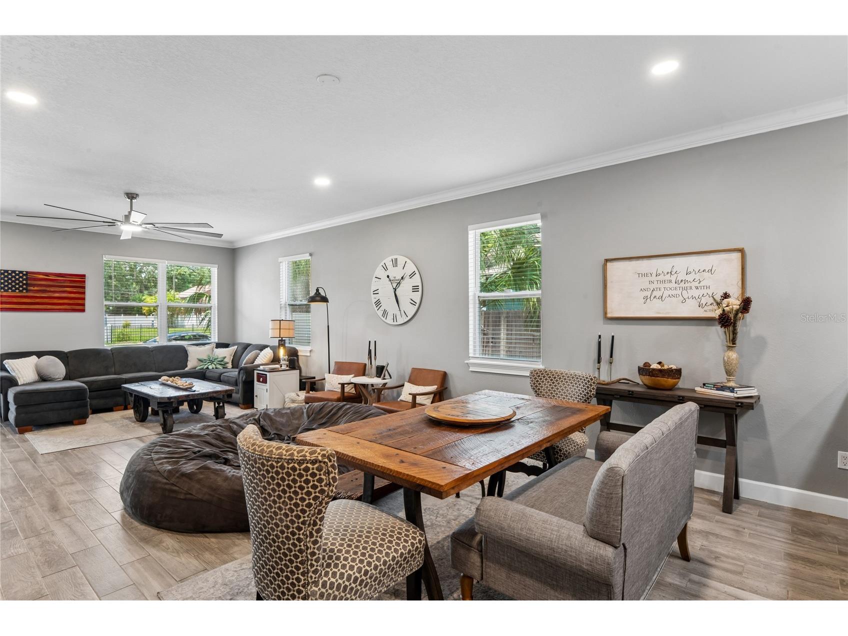 2424 12th Street S Saint Petersburg FL 33705 TB8511687 image11