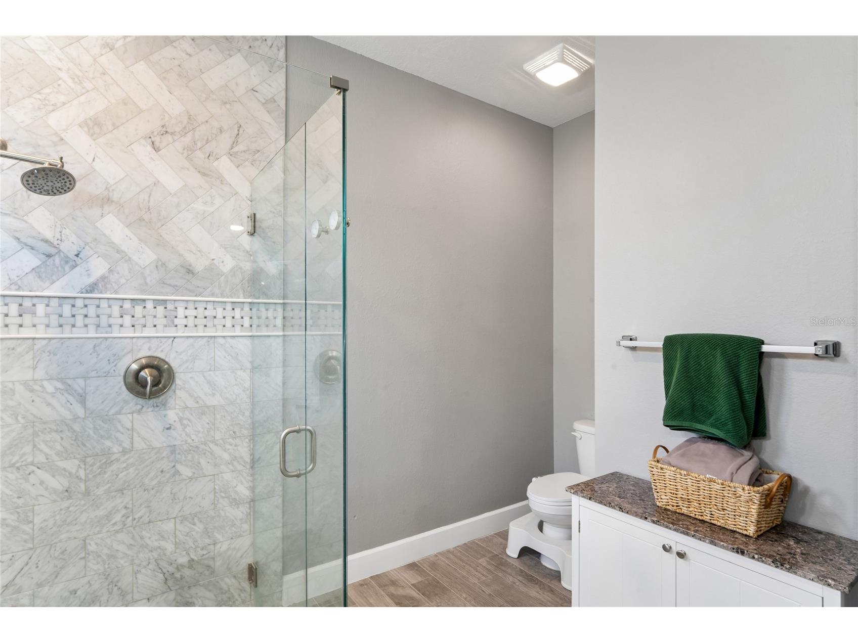 2424 12th Street S Saint Petersburg FL 33705 TB8511687 image17