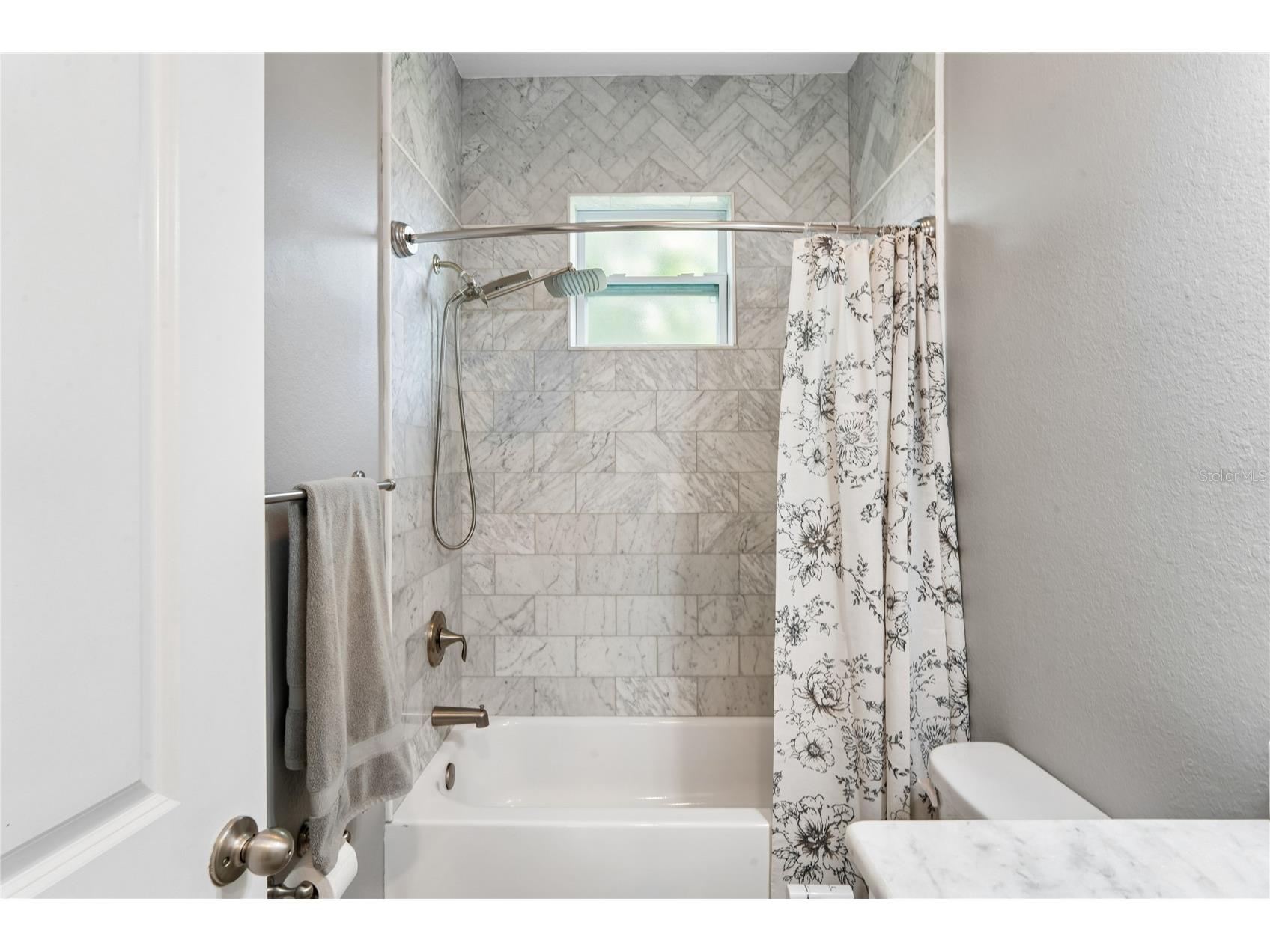 2424 12th Street S Saint Petersburg FL 33705 TB8511687 image22