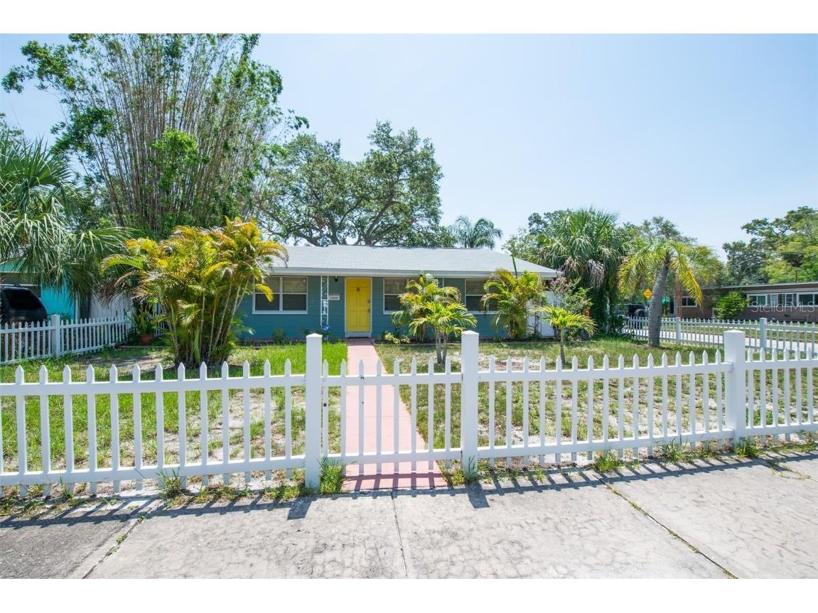 2424 49th Street S Gulfport FL 33707 U8208180 image1