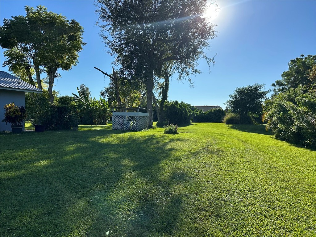 2424 51st Street Sarasota FL 34234 A4666163 image2