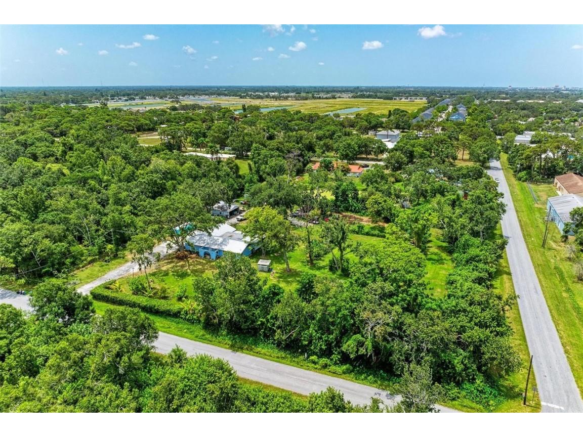 2424 51st Street Sarasota FL 34234 A4666163 image21