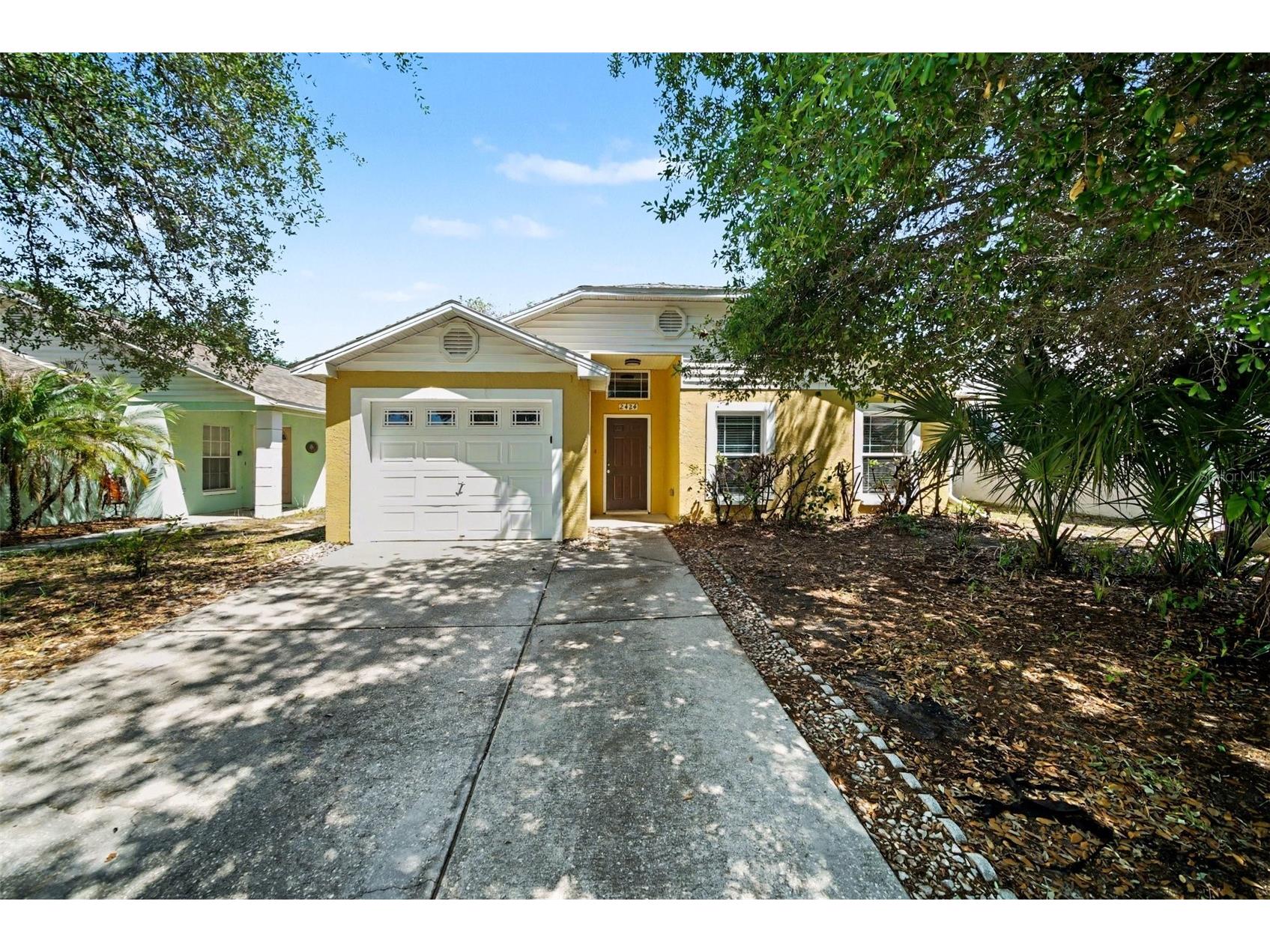 2424 Camden Oaks Place Valrico FL 33594 O6398872 image1