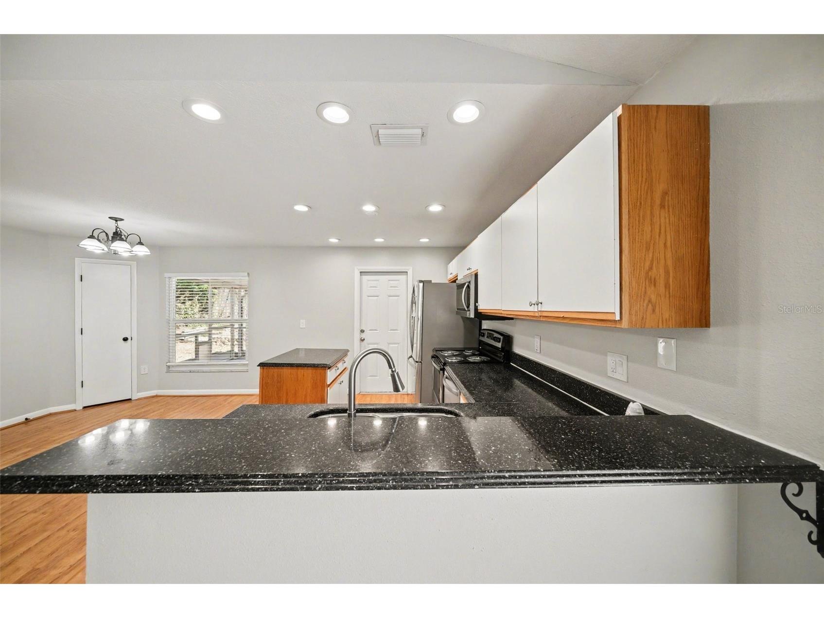 2424 Camden Oaks Place Valrico FL 33594 O6398872 image9