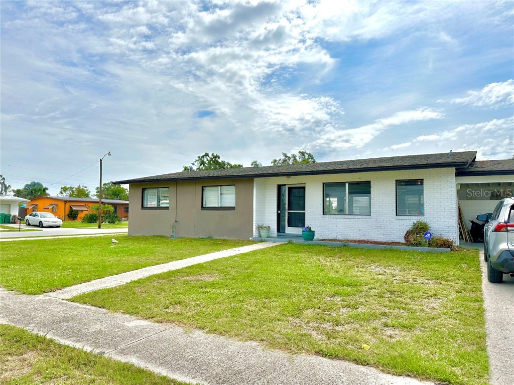 2424 Deedra Street Port Charlotte FL 33952 C7477077 image1