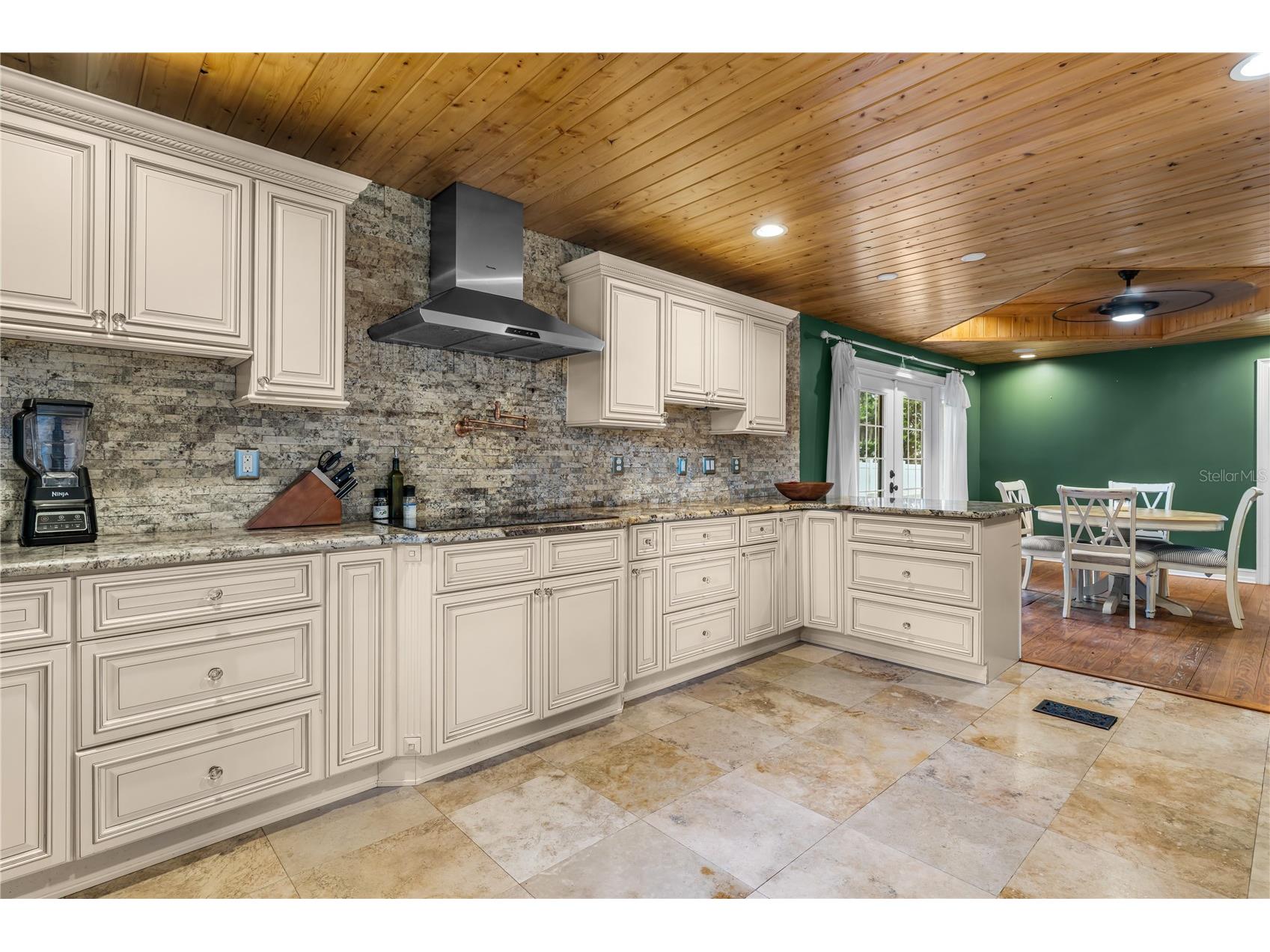 2424 E New York Avenue Deland FL 32724 - LAKE WINNEMISSETT O6423149 image14