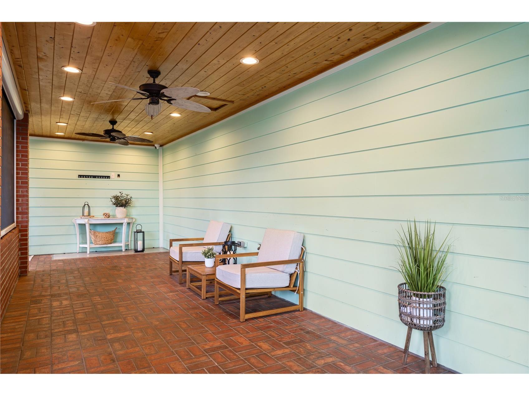 2424 E New York Avenue Deland FL 32724 - LAKE WINNEMISSETT O6423149 image27