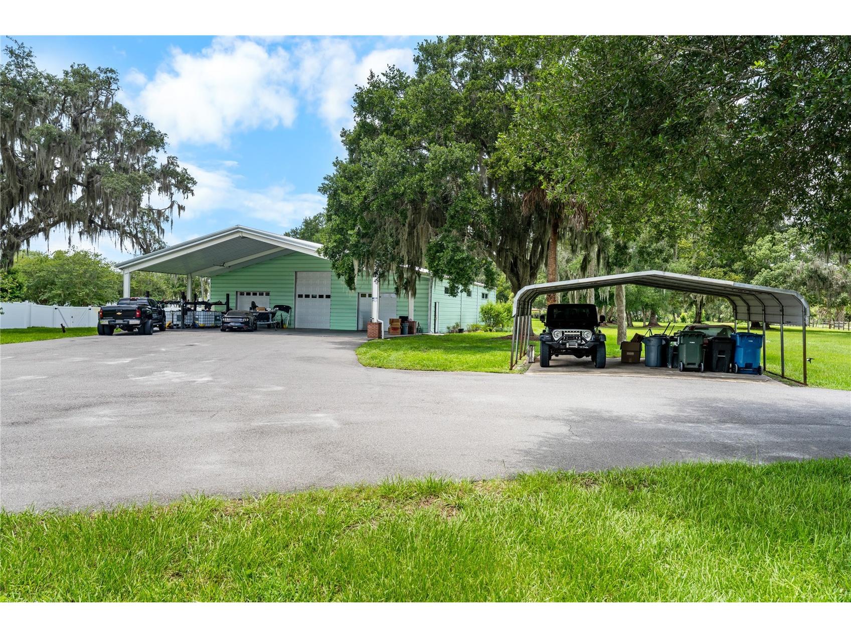 2424 E New York Avenue Deland FL 32724 - LAKE WINNEMISSETT O6423149 image52