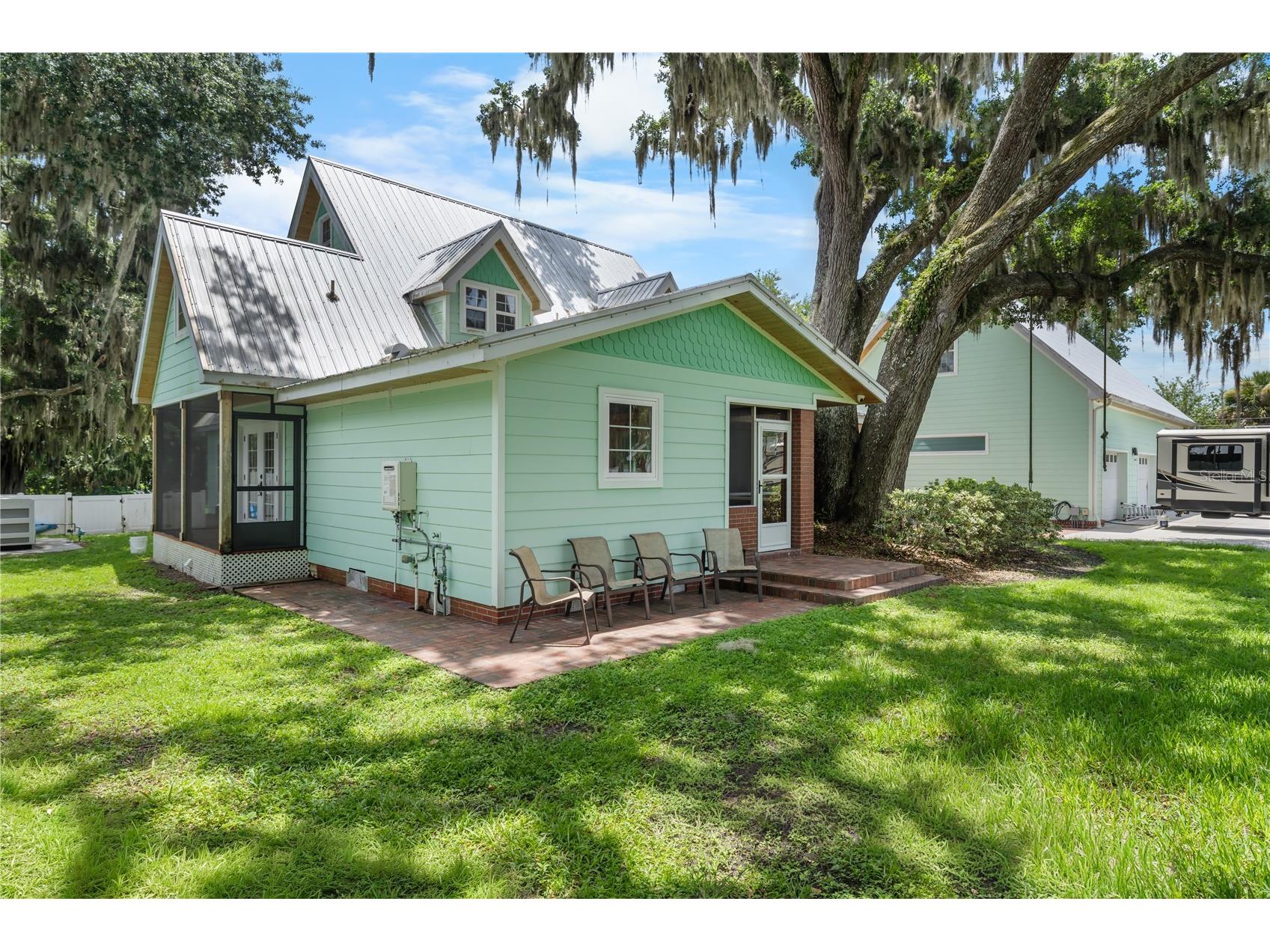 2424 E New York Avenue Deland FL 32724 - LAKE WINNEMISSETT O6423149 image66