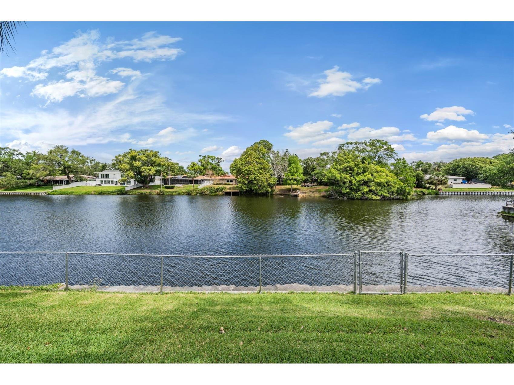 2424 Fairbanks Drive Clearwater FL 33764 TB8501951 image4