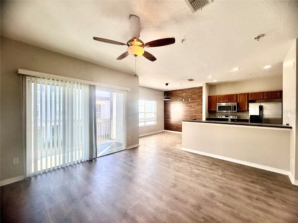 2424 Grand Central Parkway #15 Orlando FL 32839 O6359404 image9