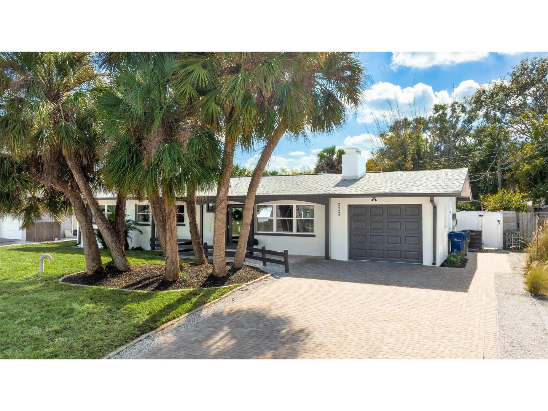 2424 Hamlin Lane Sarasota FL 34239 A4672654 image1