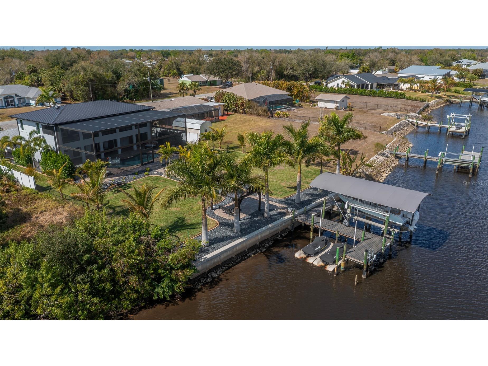 2424 Harbour Drive Punta Gorda FL 33983 - PEACE RIVER C7522148 image1