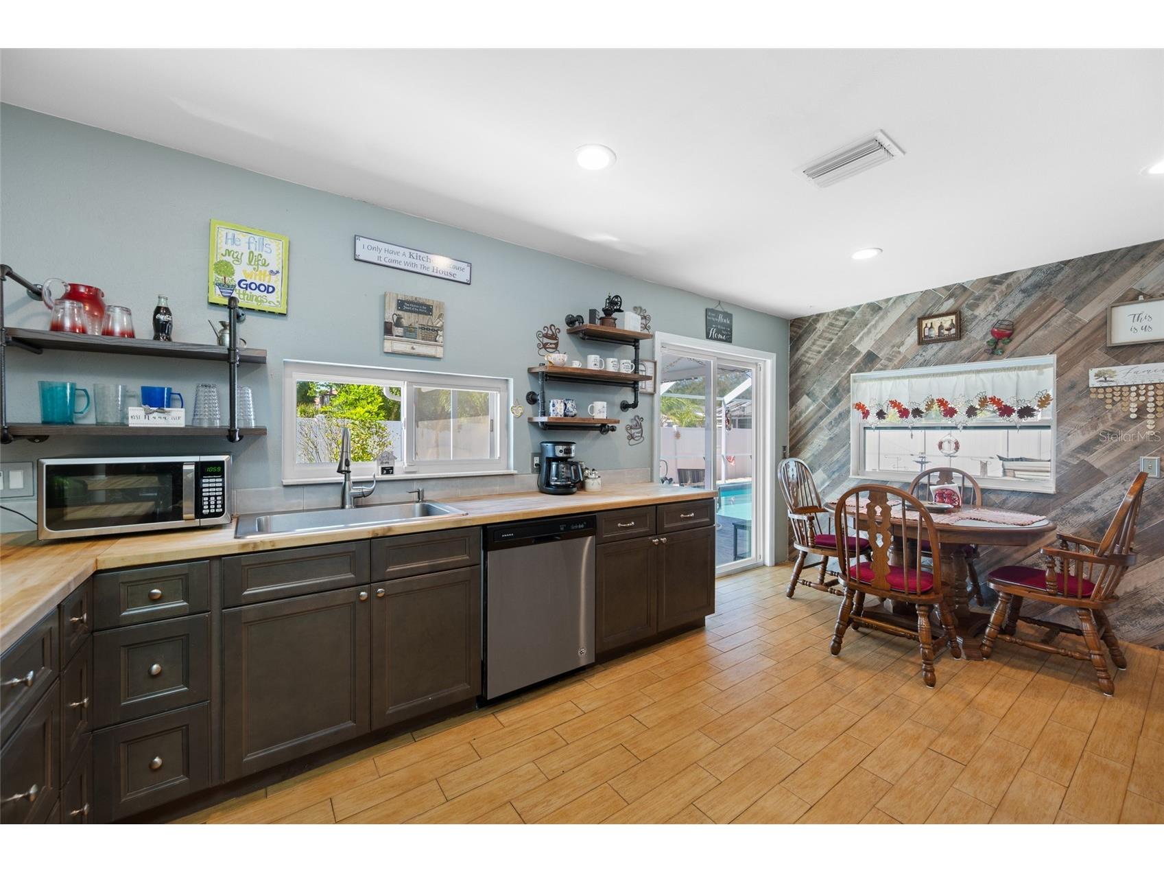 2424 Osprey Avenue Palm Harbor FL 34683 TB8494082 image9