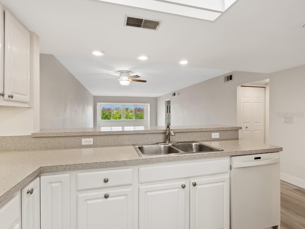 2424 Placida Road #D102 Englewood FL 34224 - LEMON BAY ICW OYSTER CREEK A4654623 image23