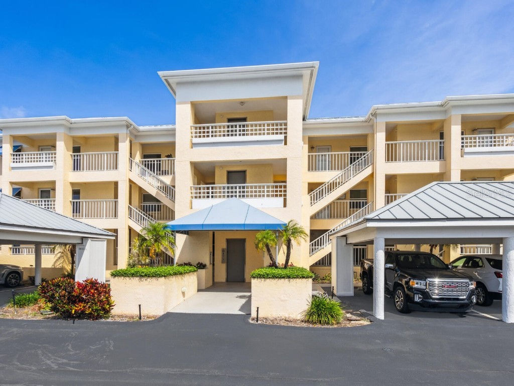 2424 Placida Road #D102 Englewood FL 34224 - LEMON BAY ICW OYSTER CREEK A4654623 image6