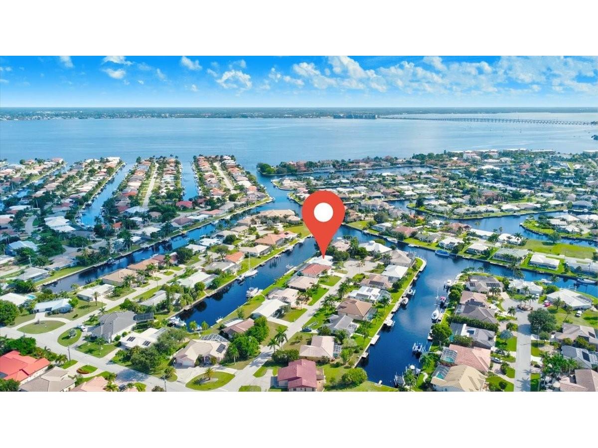 2424 Rosa Lane Punta Gorda FL 33950 TB8470727 image1