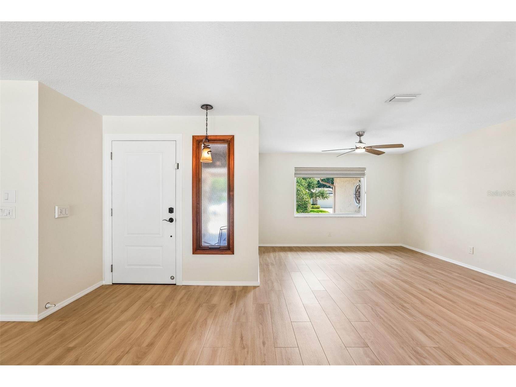 2424 Sundancer Drive Clearwater FL 33759 TB8507433 image10