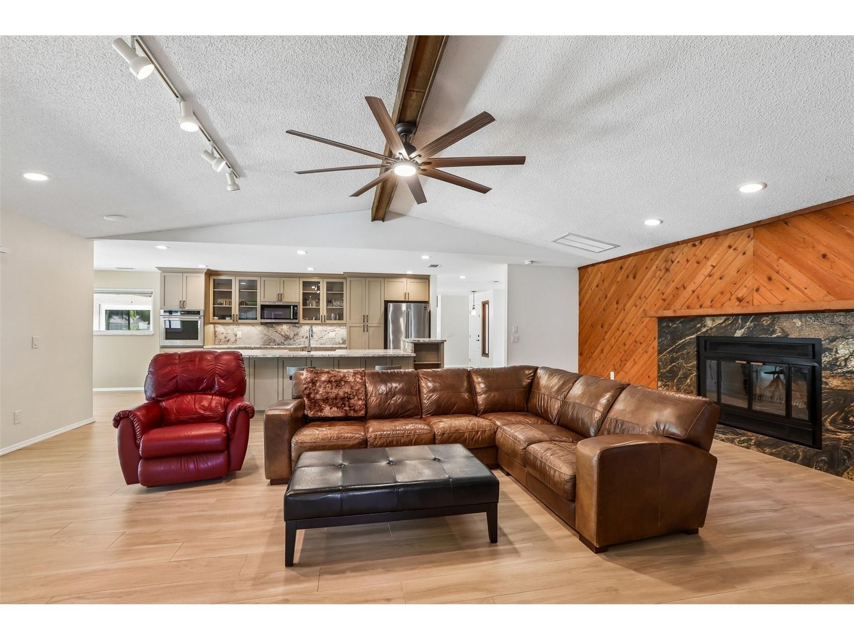 2424 Sundancer Drive Clearwater FL 33759 TB8507433 image21