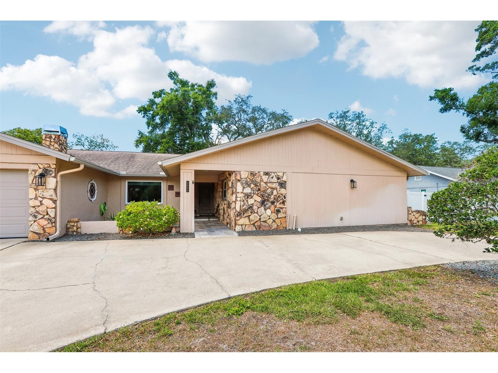 2424 Sundancer Drive Clearwater FL 33759 TB8507433 image3