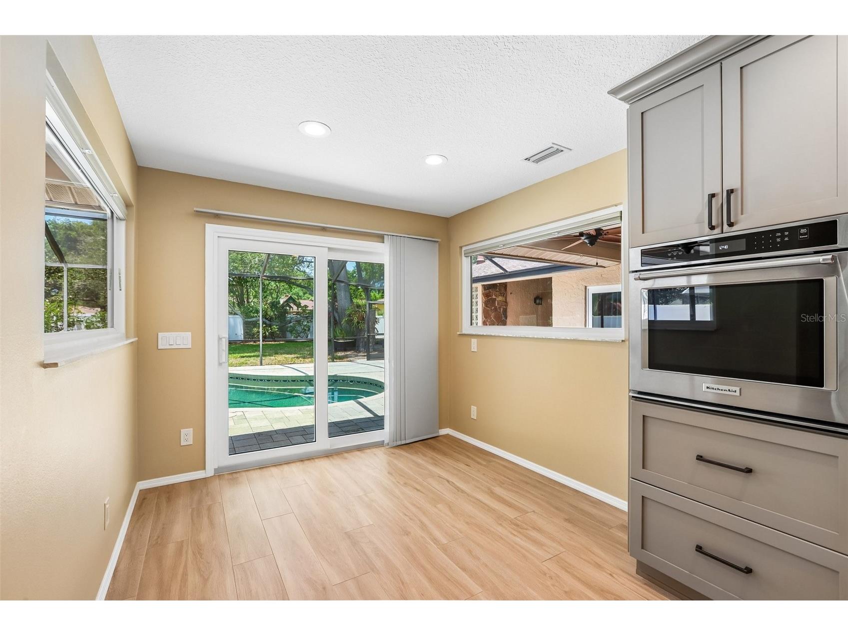 2424 Sundancer Drive Clearwater FL 33759 TB8507433 image33