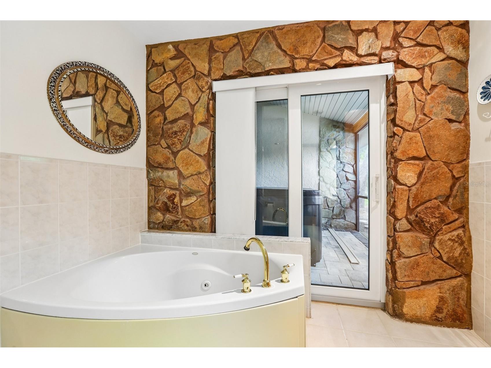 2424 Sundancer Drive Clearwater FL 33759 TB8507433 image49