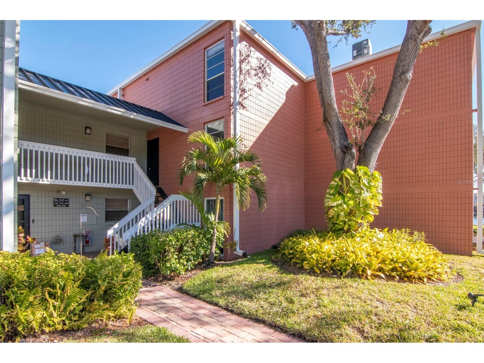 2424 W Tampa Bay Boulevard #204 Tampa FL 33607 O6384445 image1