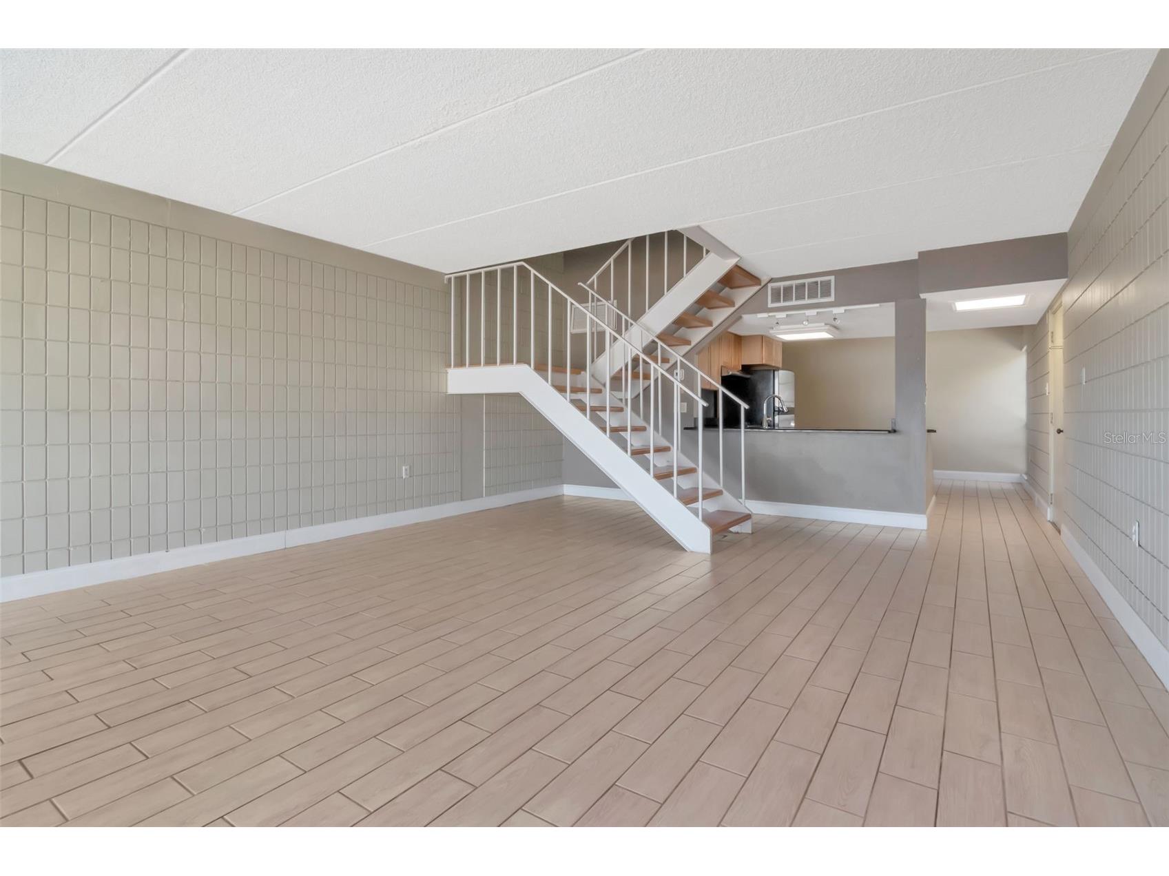 2424 W Tampa Bay Boulevard #204 Tampa FL 33607 O6384445 image14
