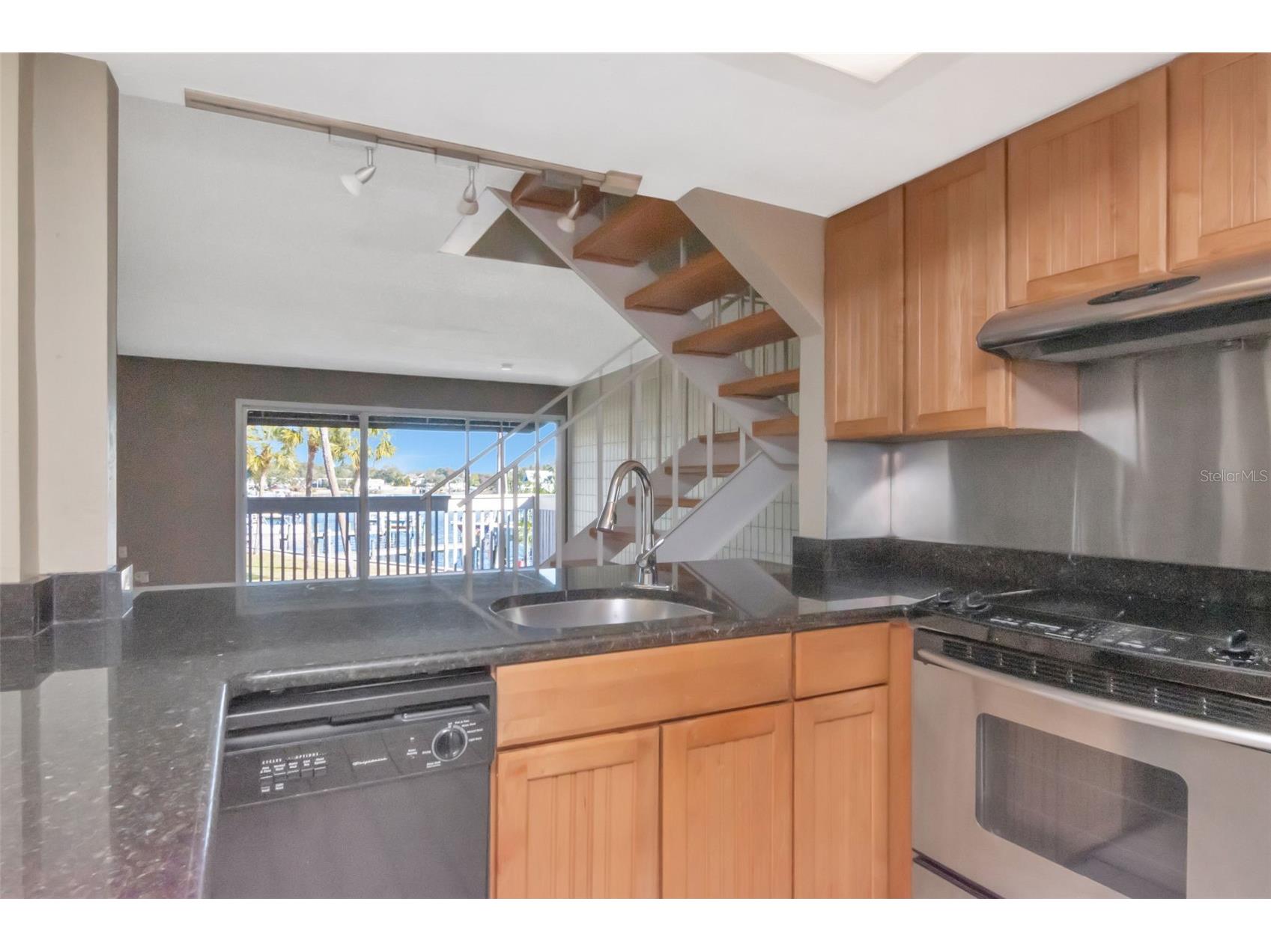 2424 W Tampa Bay Boulevard #204 Tampa FL 33607 O6384445 image20