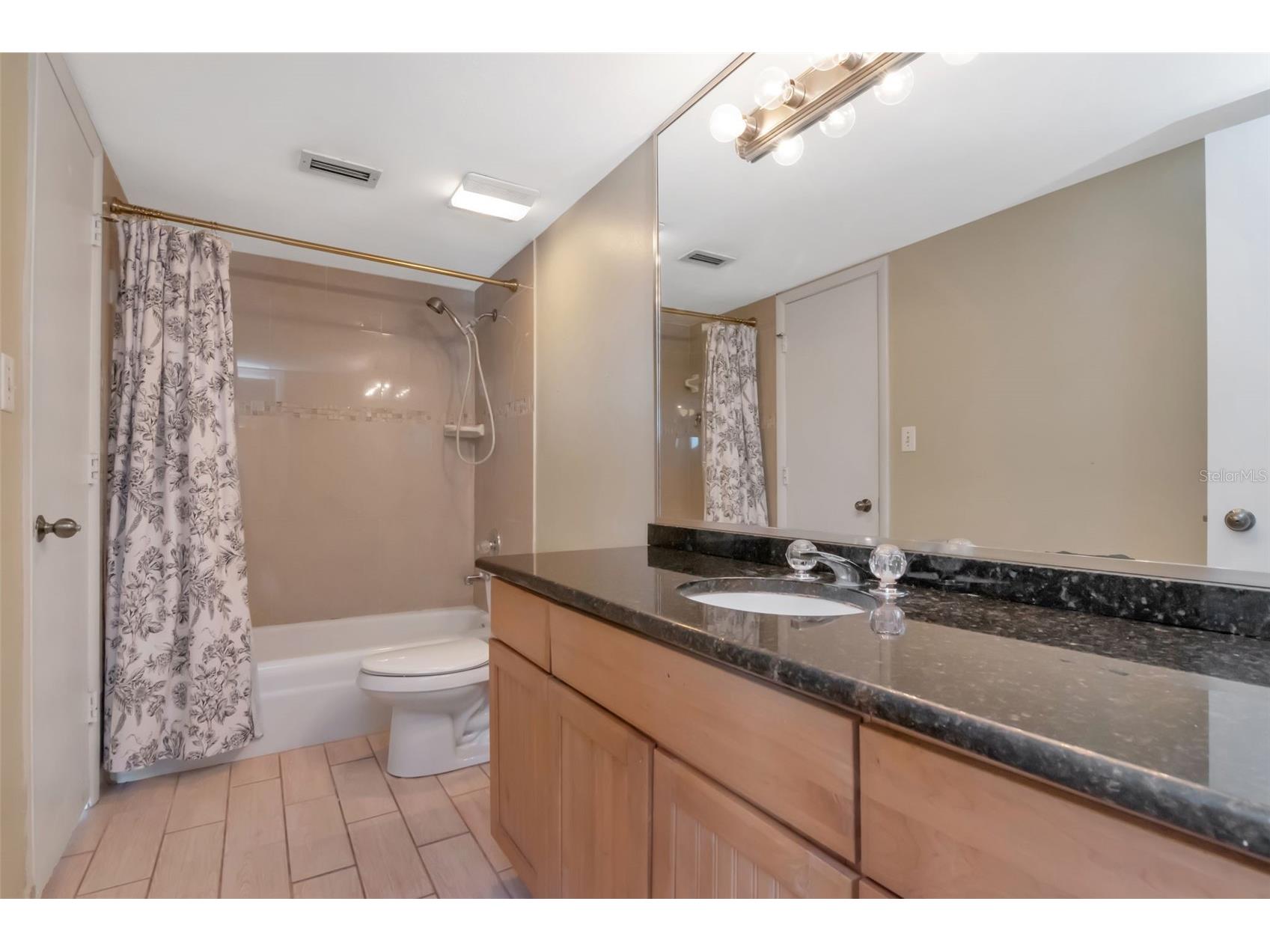 2424 W Tampa Bay Boulevard #204 Tampa FL 33607 O6384445 image27