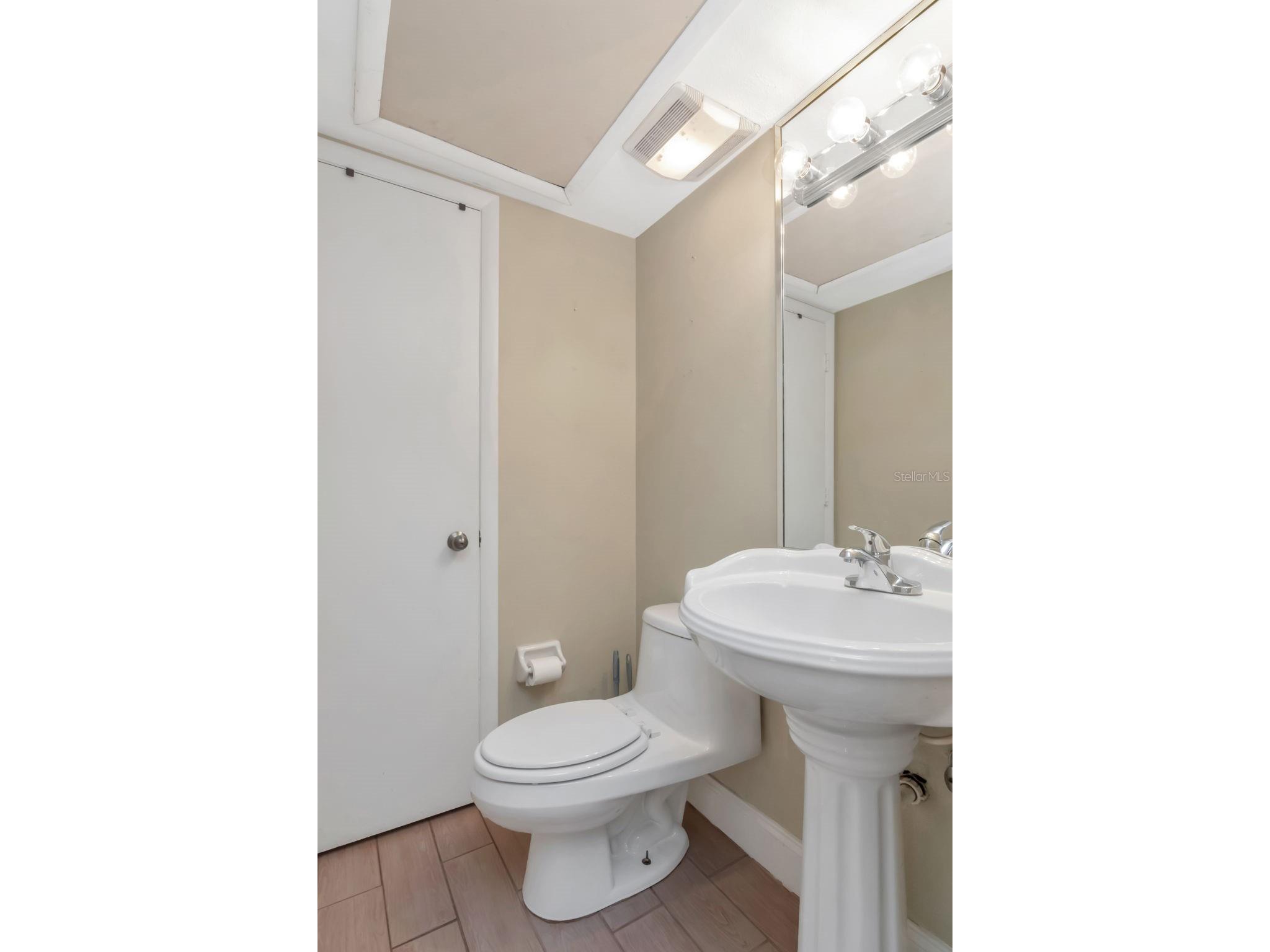 2424 W Tampa Bay Boulevard #204 Tampa FL 33607 O6384445 image9