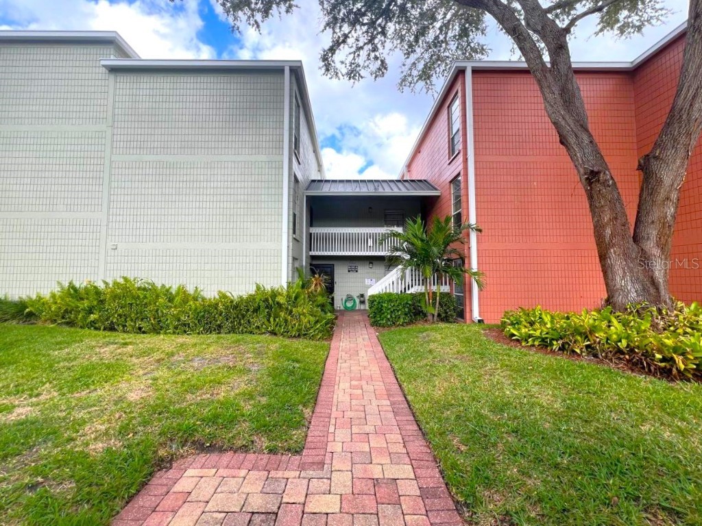 2424 W Tampa Bay Boulevard #A204 Tampa FL 33607 T3489890 image1