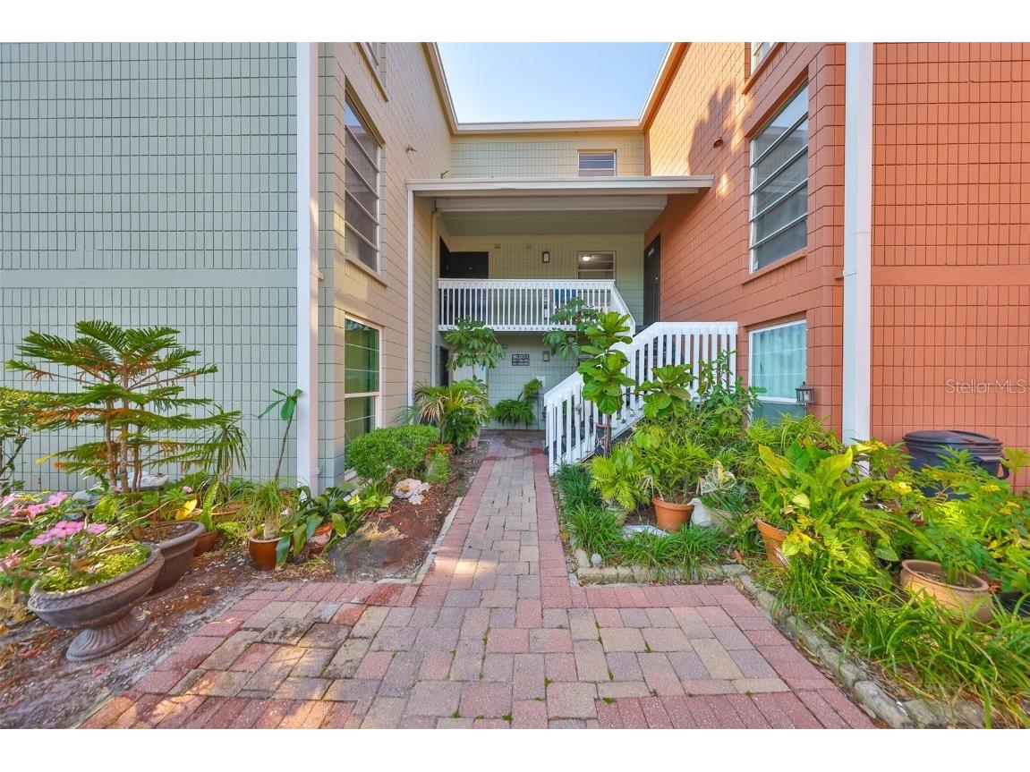 2424 W Tampa Bay Boulevard #I202 Tampa FL 33607 - HILLSBOROUGH RIVER TB8378300 image1