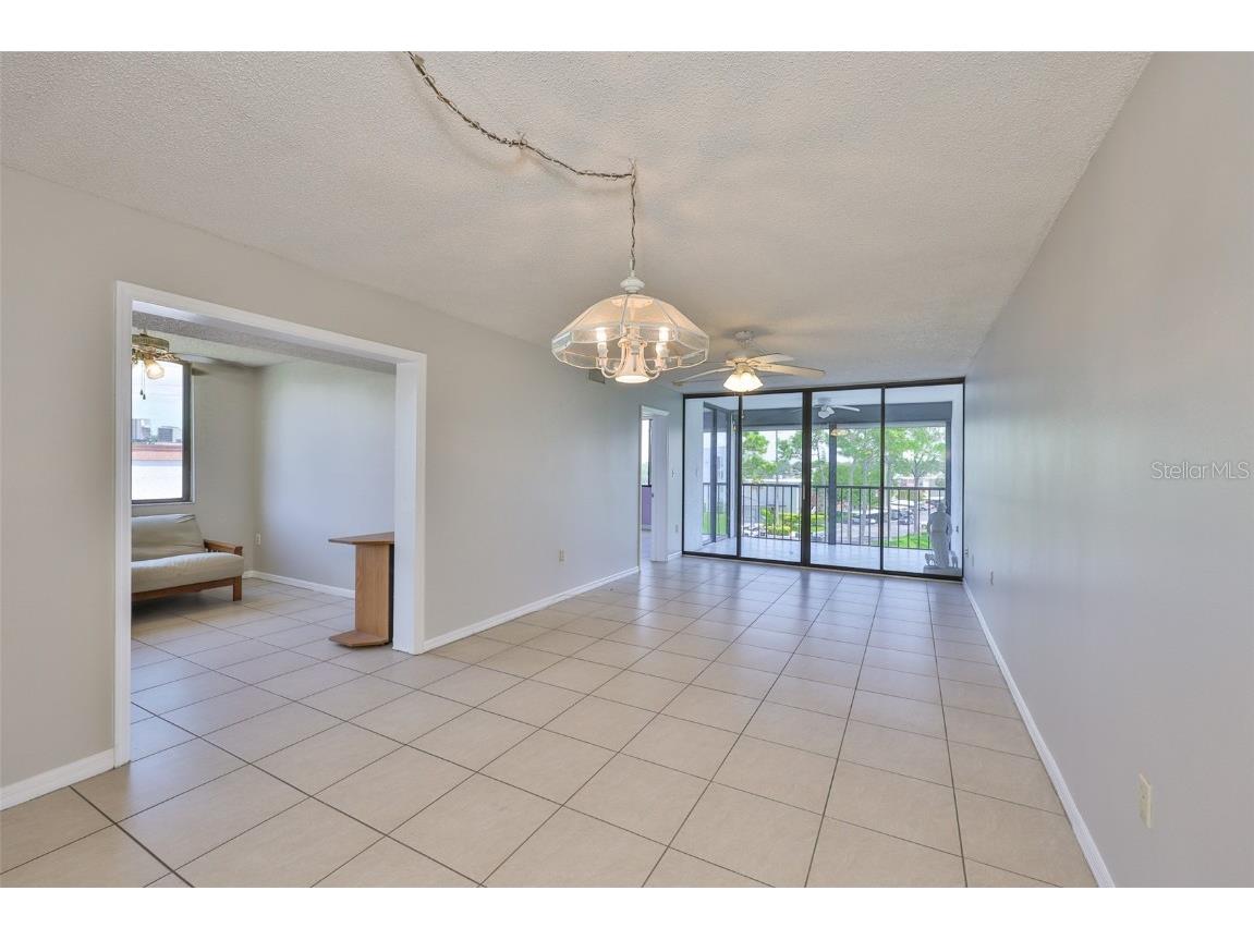 2424 W Tampa Bay Boulevard #L301 Tampa FL 33607 TB8407431 image10