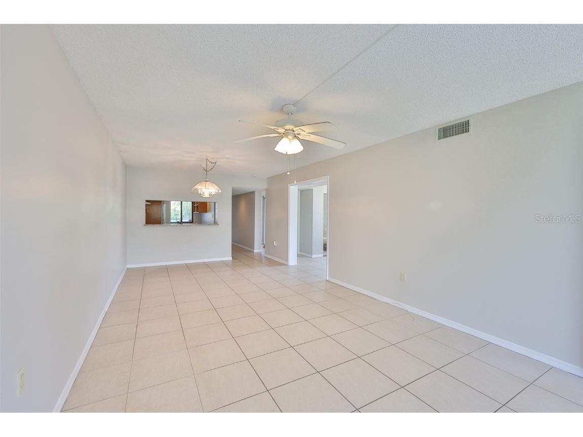2424 W Tampa Bay Boulevard #L301 Tampa FL 33607 TB8407431 image16