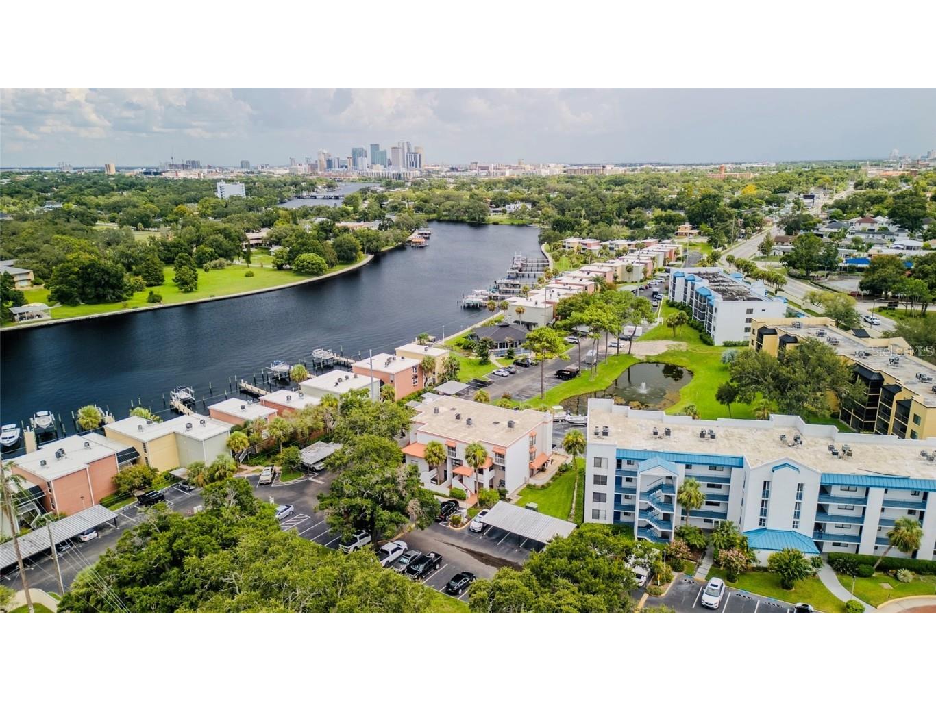 2424 W Tampa Bay Boulevard #L302 Tampa FL 33607 - INTRACOASTAL WATERWAY TB8413317 image1