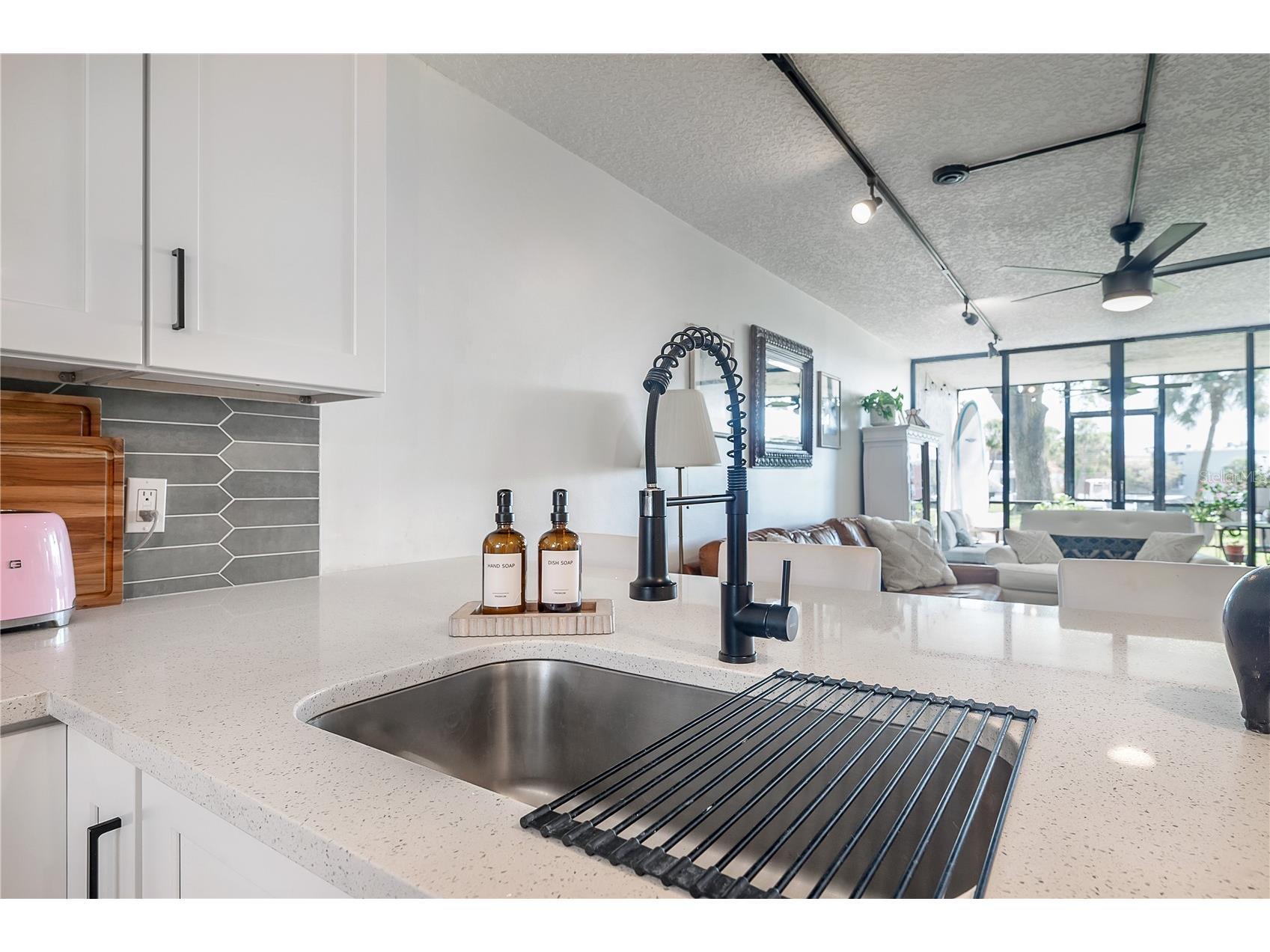 2424 W Tampa Bay Boulevard #M104 Tampa FL 33607 - HILLSBOROUGH RIVER TB8501429 image18
