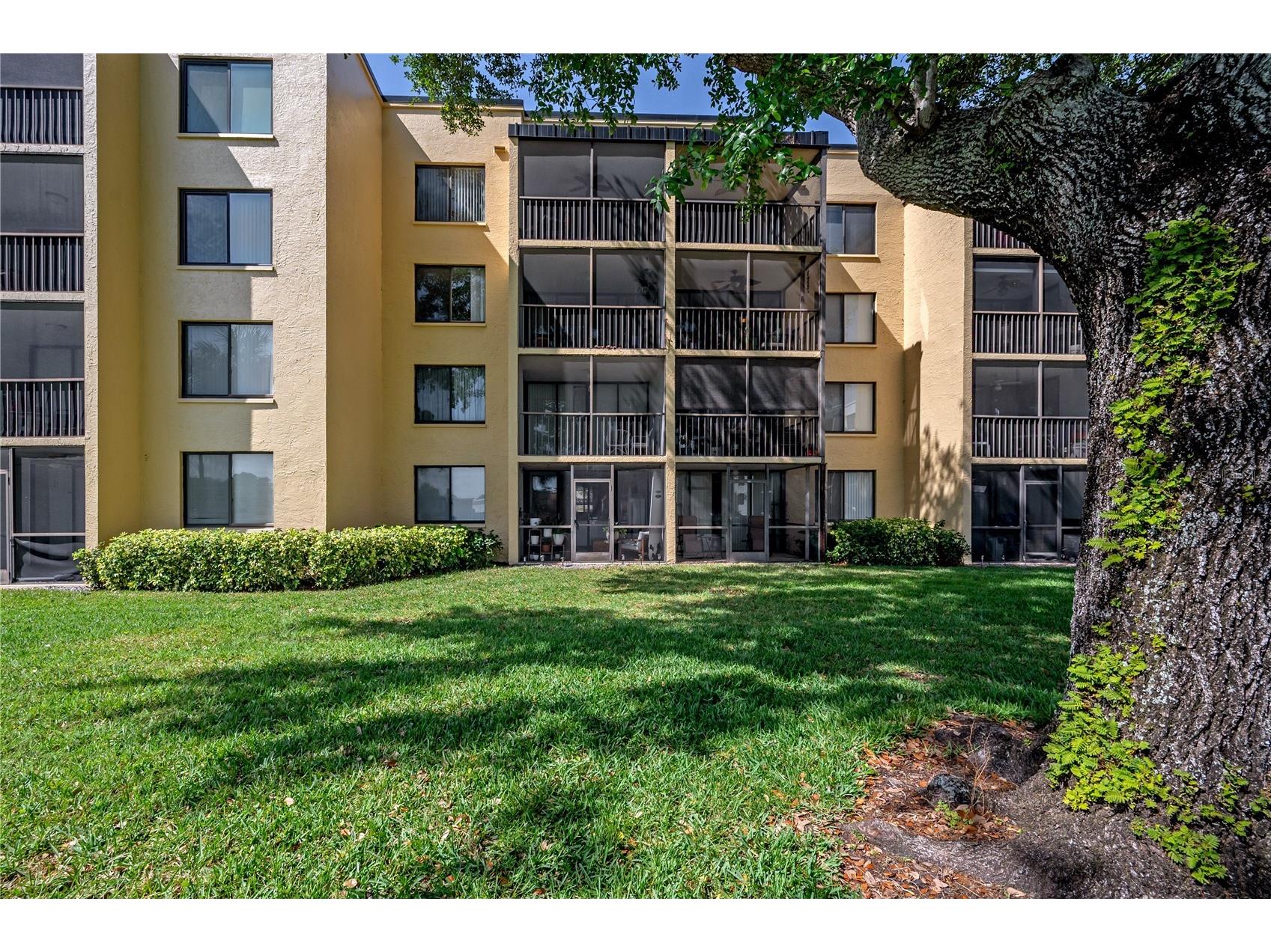 2424 W Tampa Bay Boulevard #M104 Tampa FL 33607 - HILLSBOROUGH RIVER TB8501429 image21
