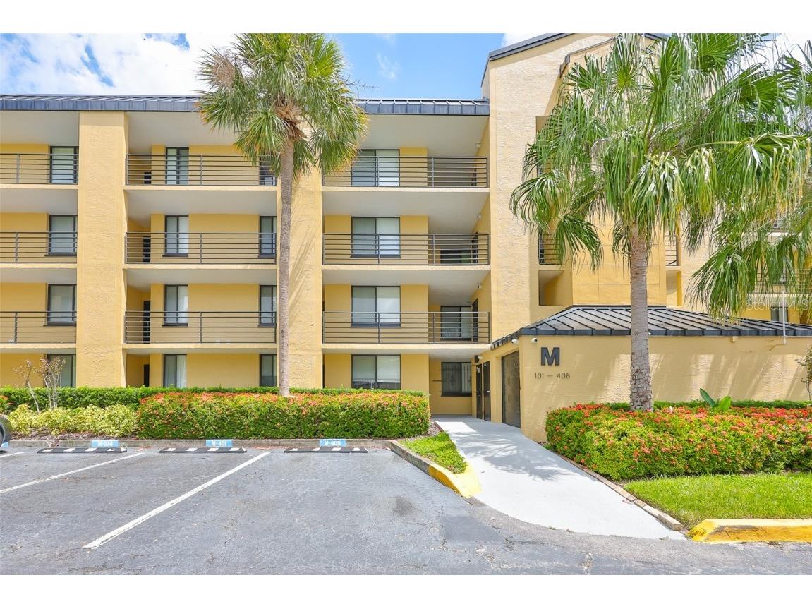 2424 W Tampa Bay Boulevard #M301 Tampa FL 33607 - HILLSBOROUGH RIVER TB8418715 image1