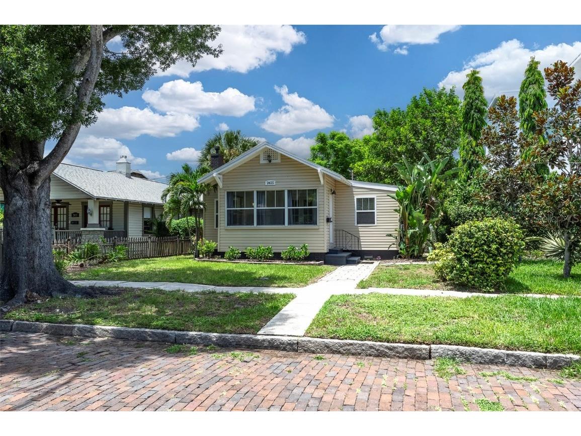 2425 2nd Avenue N Saint Petersburg FL 33713 U8250336 image1