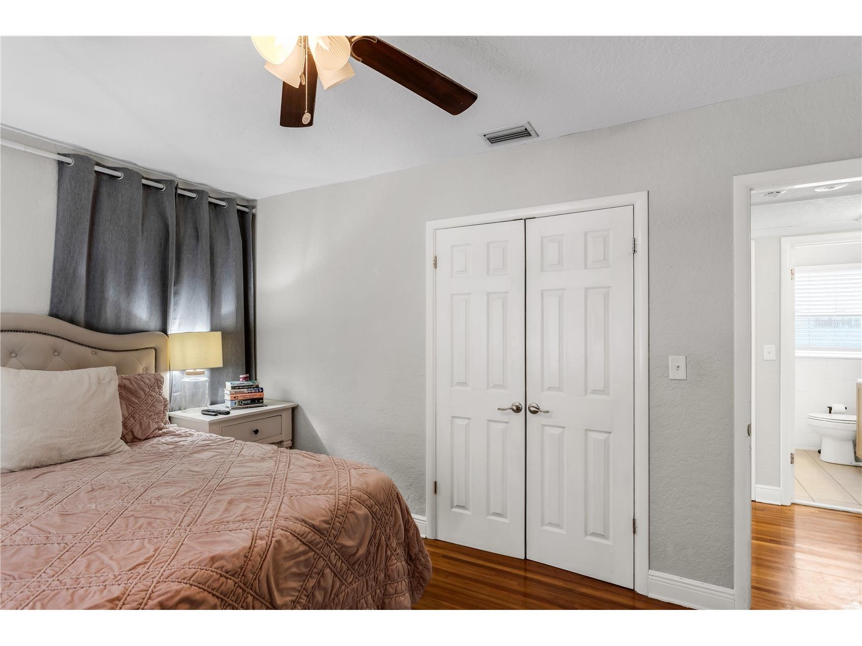 2425 36th Avenue N Saint Petersburg FL 33713 TB8495647 image19
