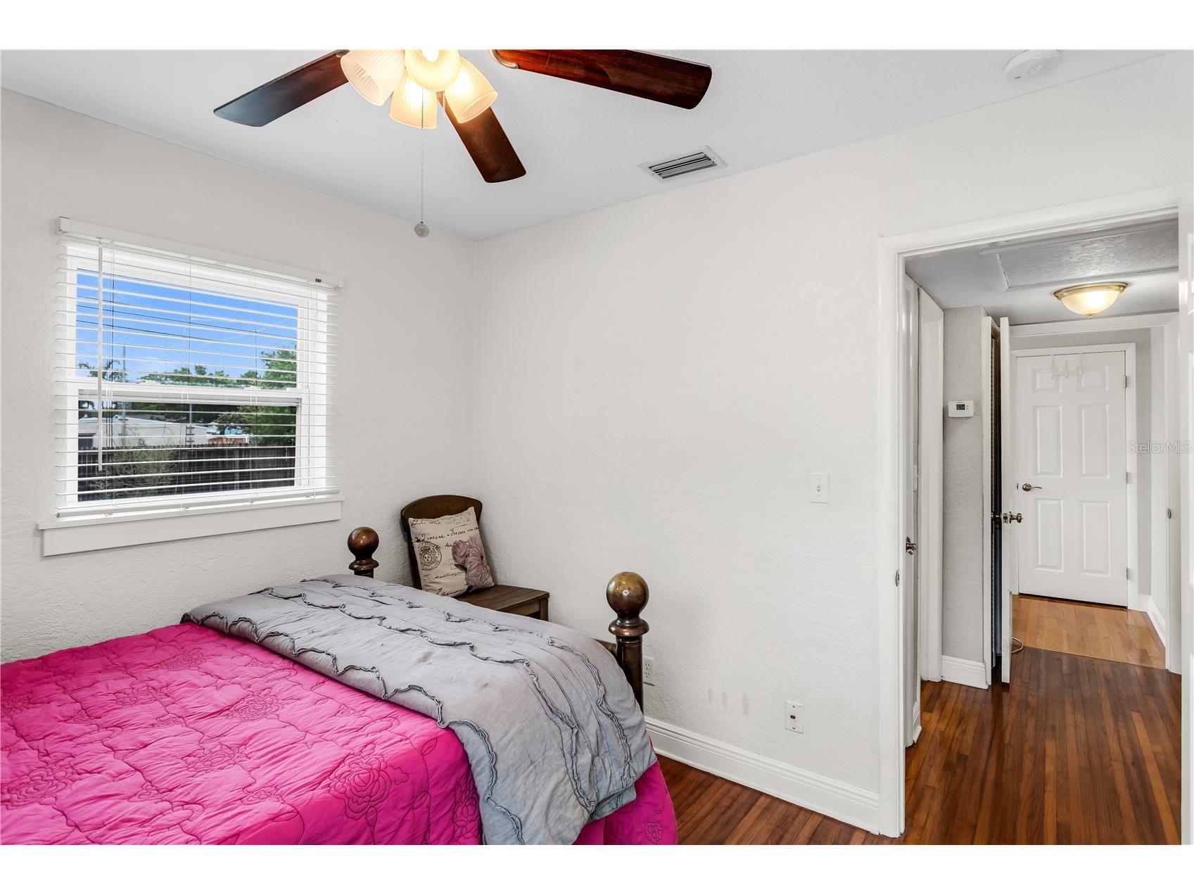 2425 36th Avenue N Saint Petersburg FL 33713 TB8495647 image22